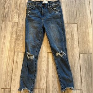Abercrombie & Fitch High Rise Super Skinny Ankle Jean size 27